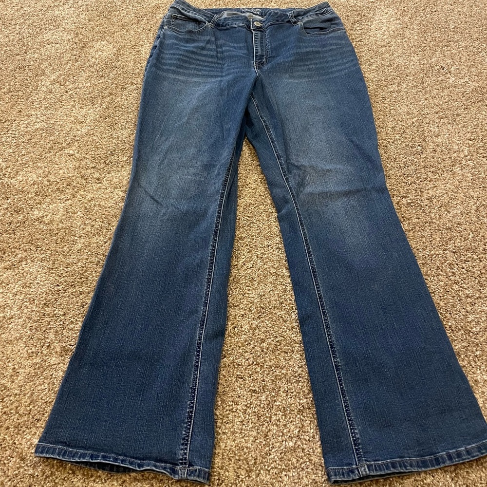 Like NEW! Maurice’s High Rise Curvy Jeans